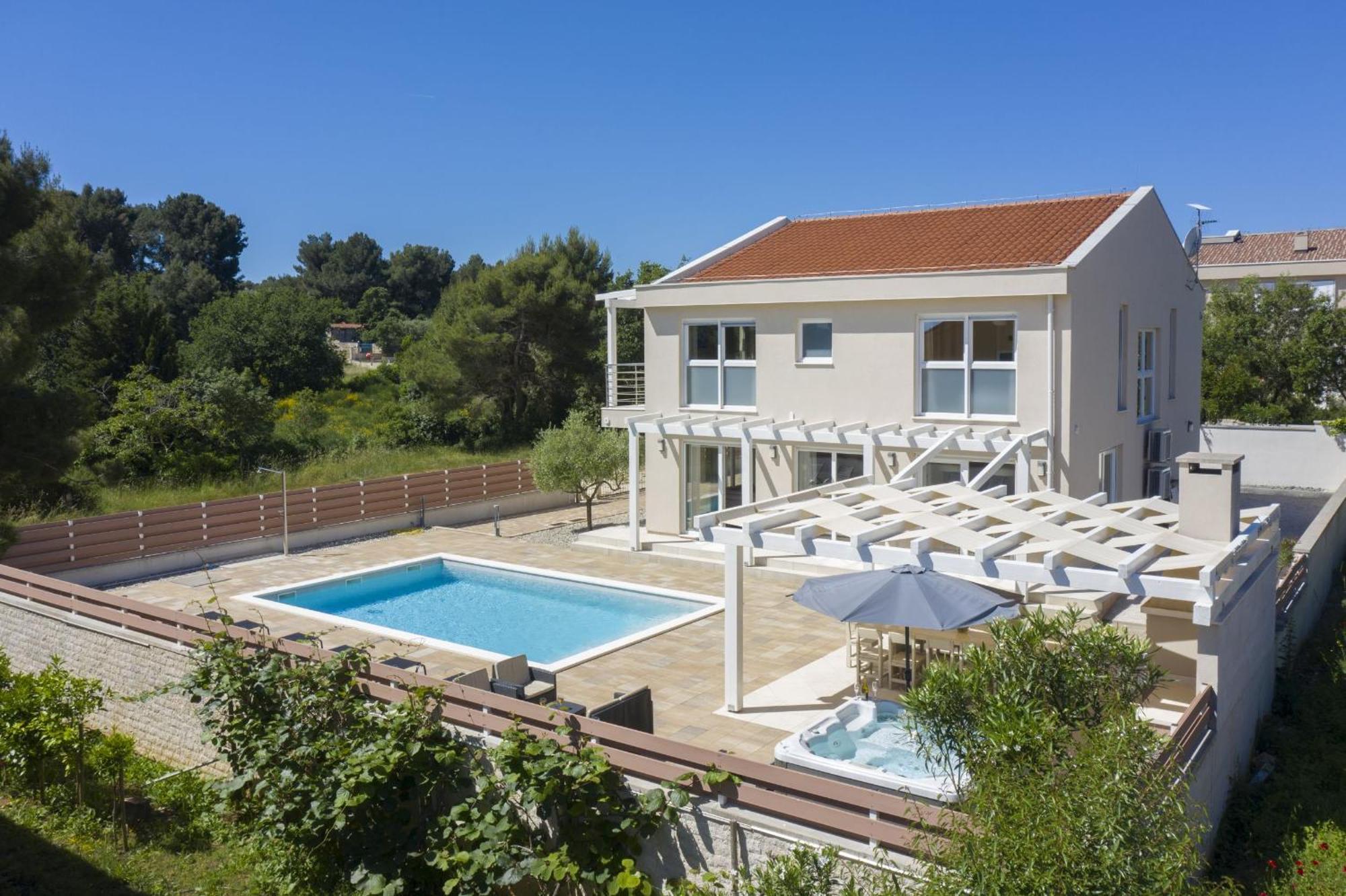 Villa Olivia - New And Modern House With Pool, Souna, Jacuzzi & Playground, Liznjan - Istra Экстерьер фото