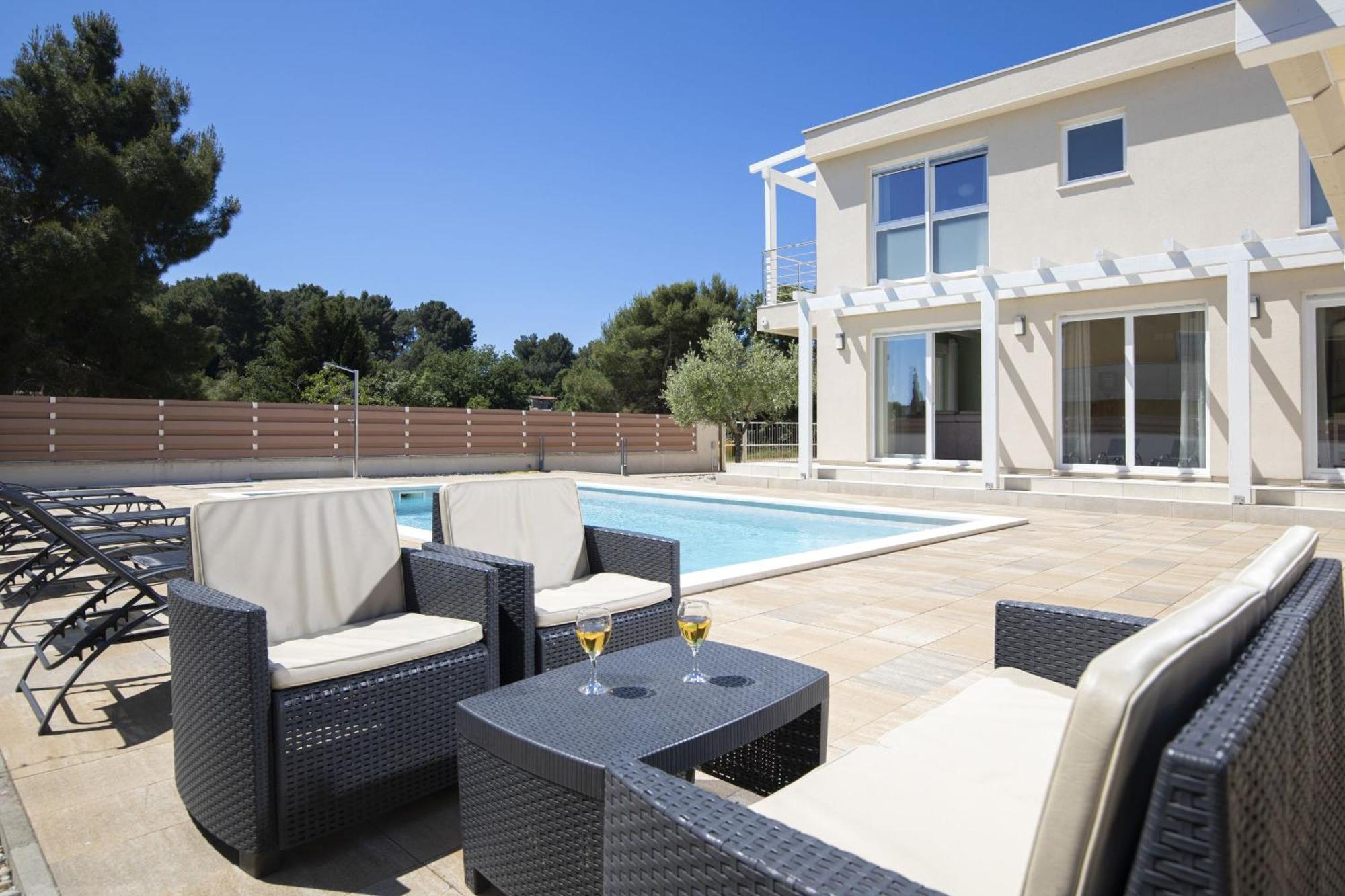 Villa Olivia - New And Modern House With Pool, Souna, Jacuzzi & Playground, Liznjan - Istra Экстерьер фото